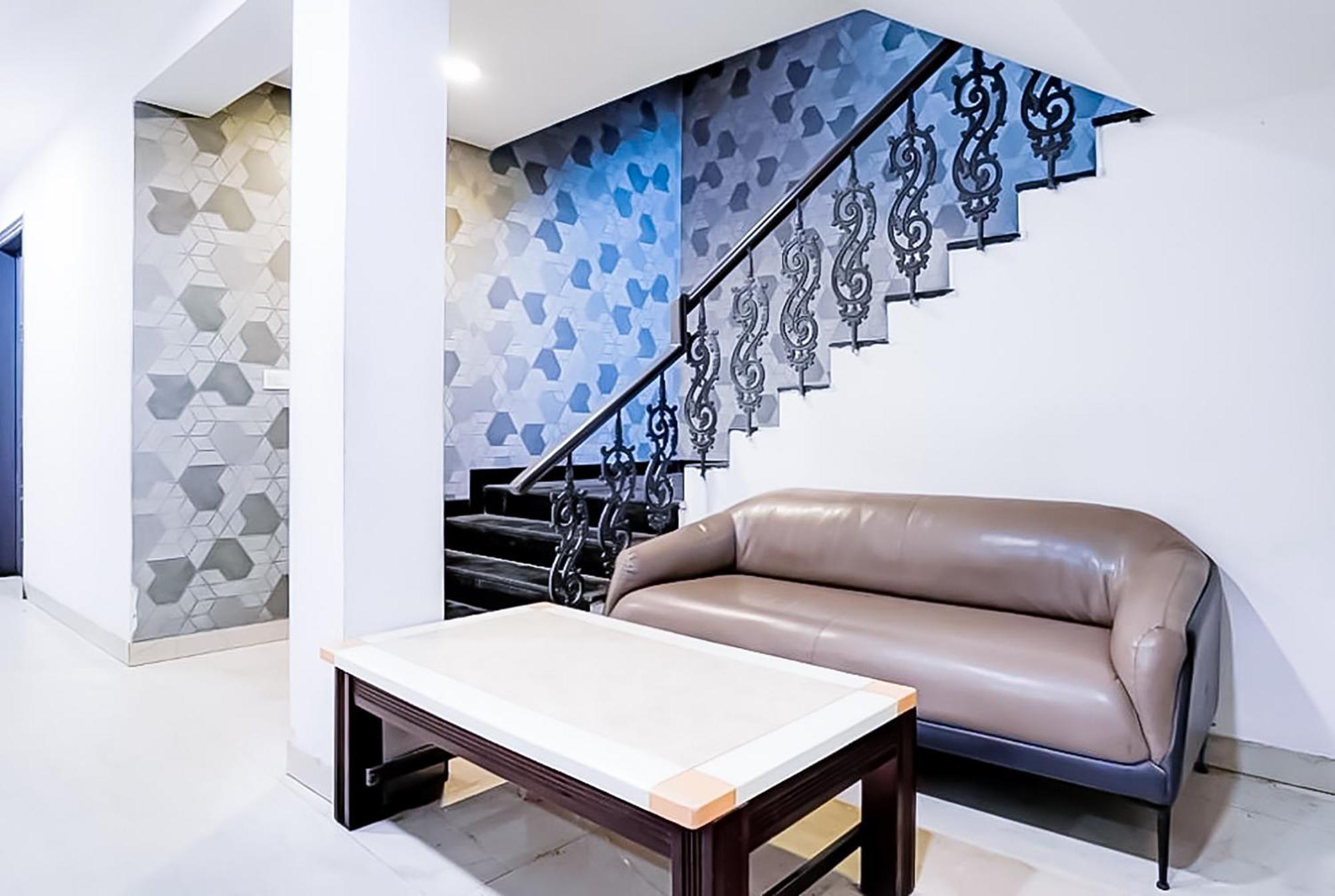 Family Rooms Inn - Shalimarbagh Ню Делхи Екстериор снимка